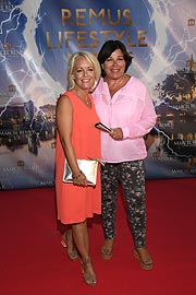 Vera Int-Veen und Ehefrau Christiane "Obi" "Remus Lifestyle Night" im Iberostar Selection Llaut Palma Hotel (Rooftop) in Palma auf der Insel Mallorca in Spanien am 01.08.2019 Foto: BrauerPhotos / J.Reetz